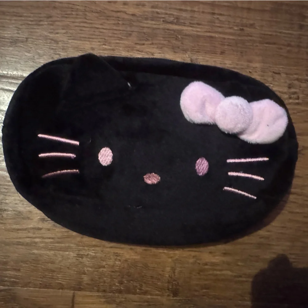 Hello Kitty soft, plush makeup bag NEW / pencil case/ pencil pouch
